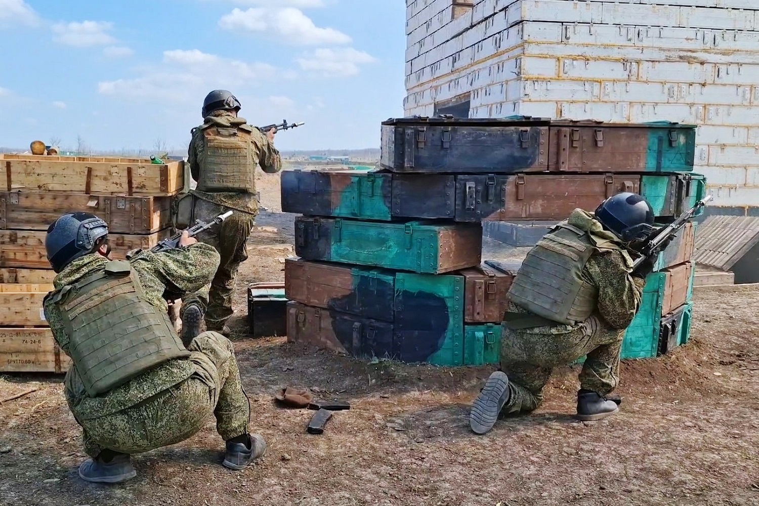 Как попасть на военную службу по контракту, если вы не служили в армии по призыву